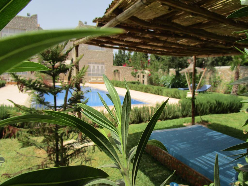 La Maison Des Ailleurs Suvayr Dış mekan fotoğraf