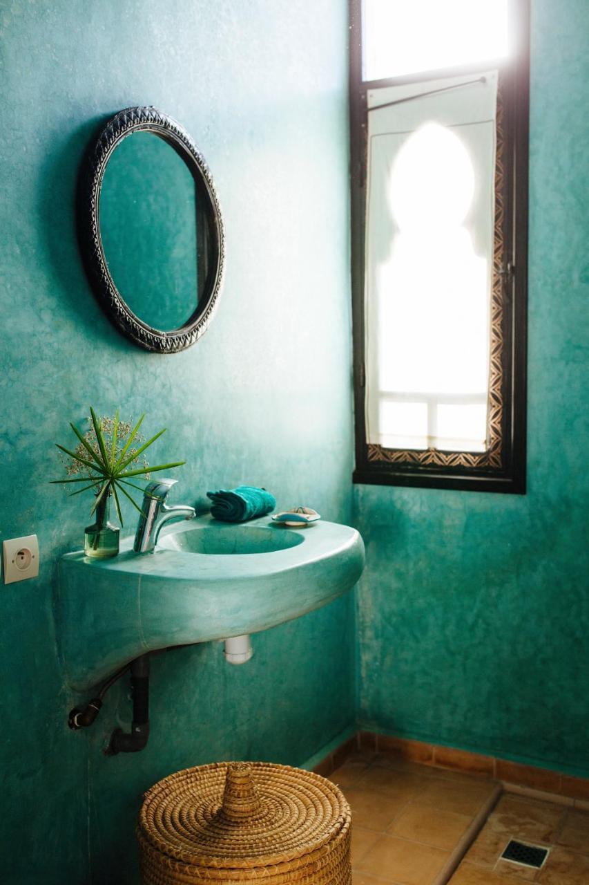 La Maison Des Ailleurs Suvayr Dış mekan fotoğraf