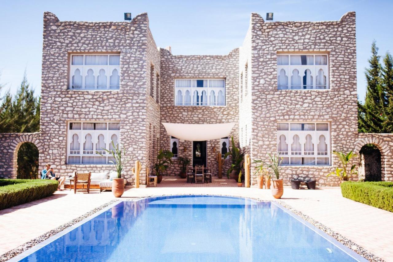 La Maison Des Ailleurs Suvayr Dış mekan fotoğraf